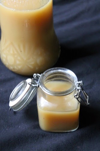 معجون شگفت انگیز سیر لیمو زنجفیل عسل برای باز کردن قلب و عروق درون شیشه شکیل